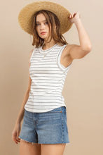 Load image into Gallery viewer, 66474367-10b8-4c25-8d86-d7db7a138b3b-Max