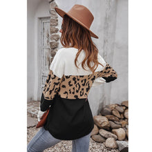 Load image into Gallery viewer, Animal Print Sweater